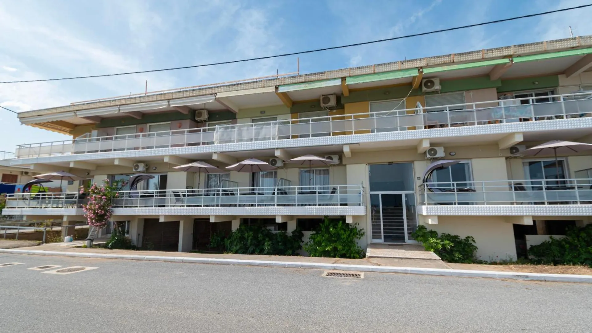 Happy Ellen Seafront Apartments By Travel Pro Services - Nea Plagia Halkidiki Flogita