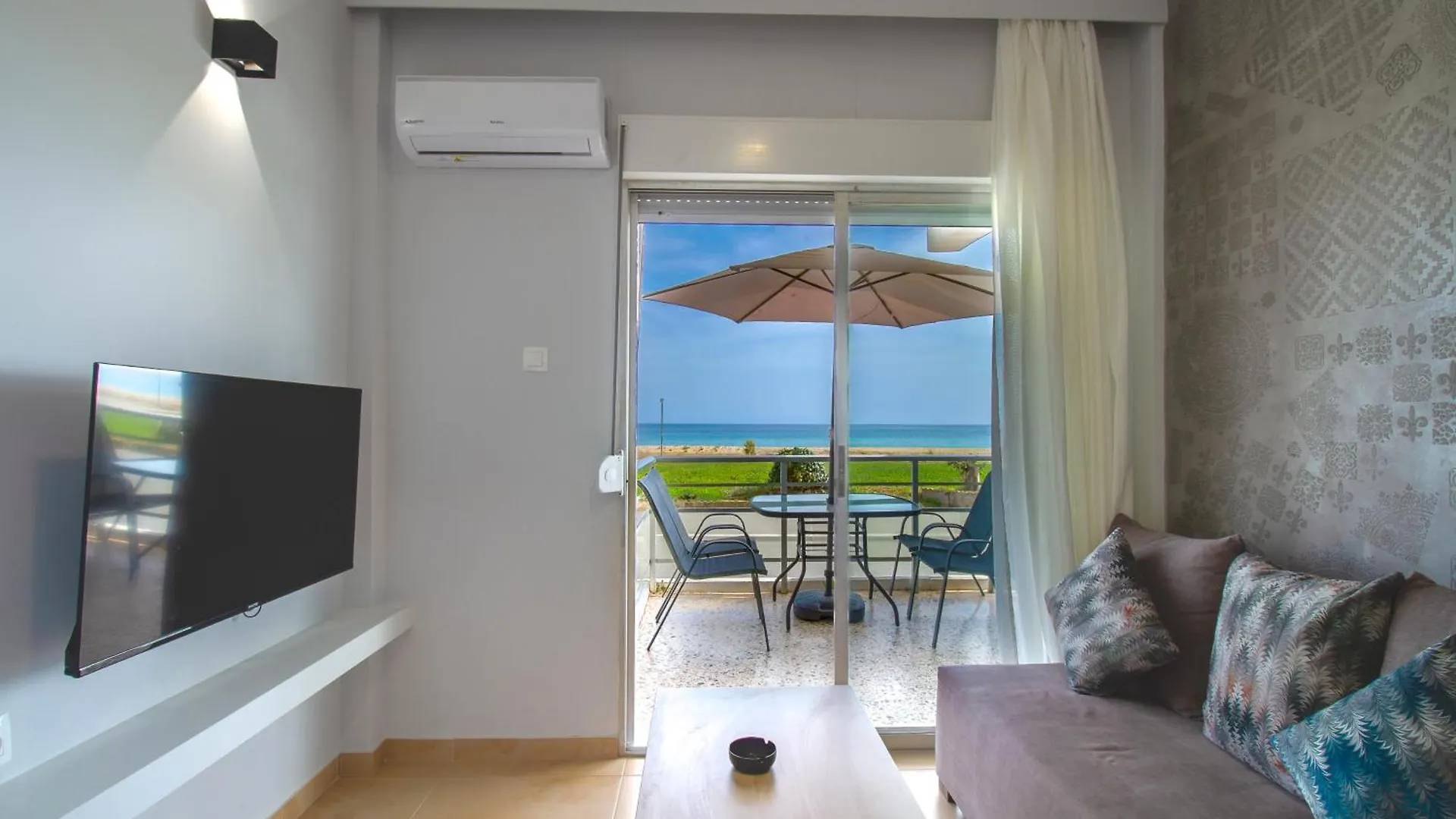 Happy Ellen Seafront Apartments By Travel Pro Services - Nea Plagia Halkidiki Flogita