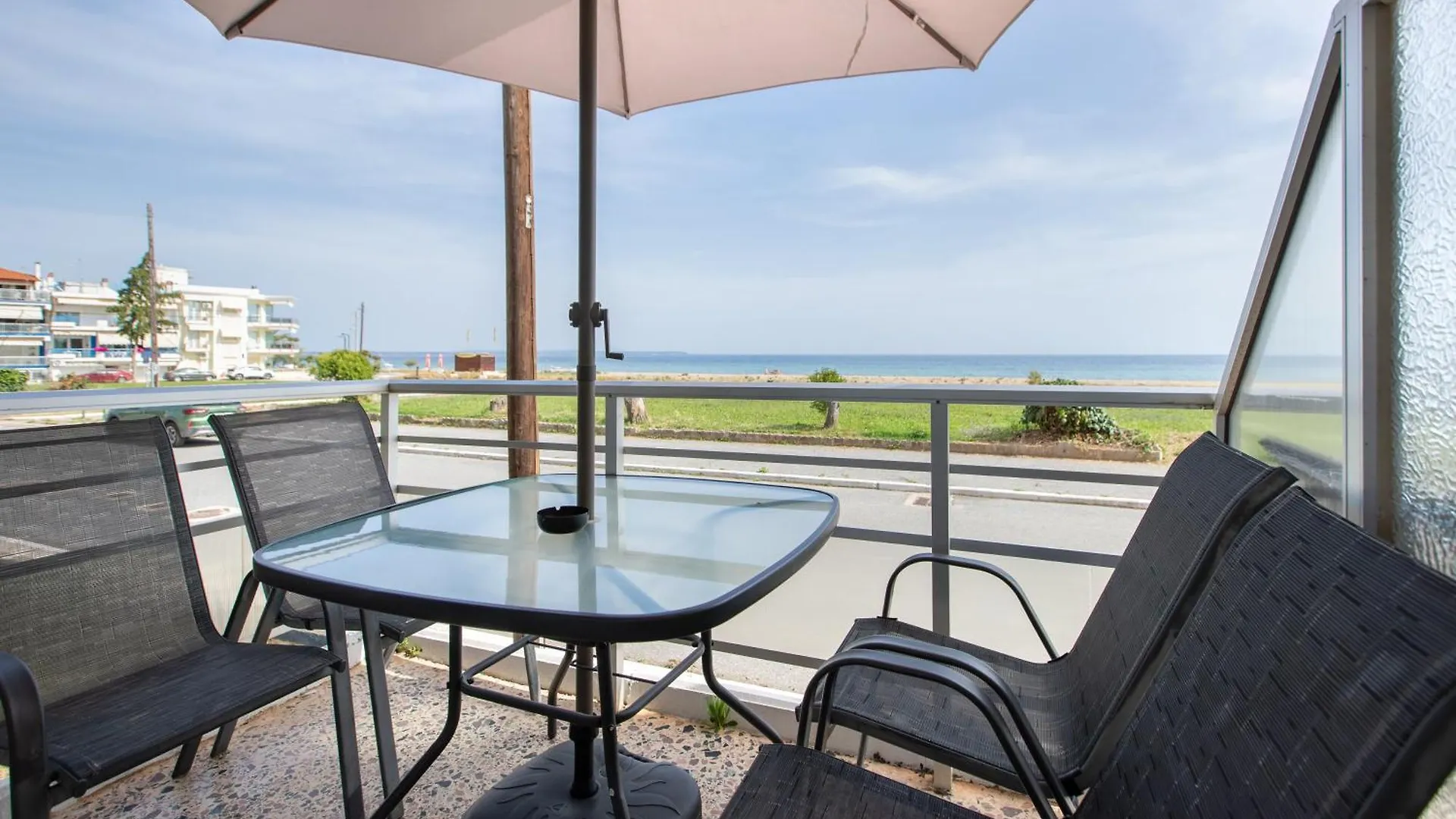 Happy Ellen Seafront Apartments By Travel Pro Services - Nea Plagia Halkidiki Flogita