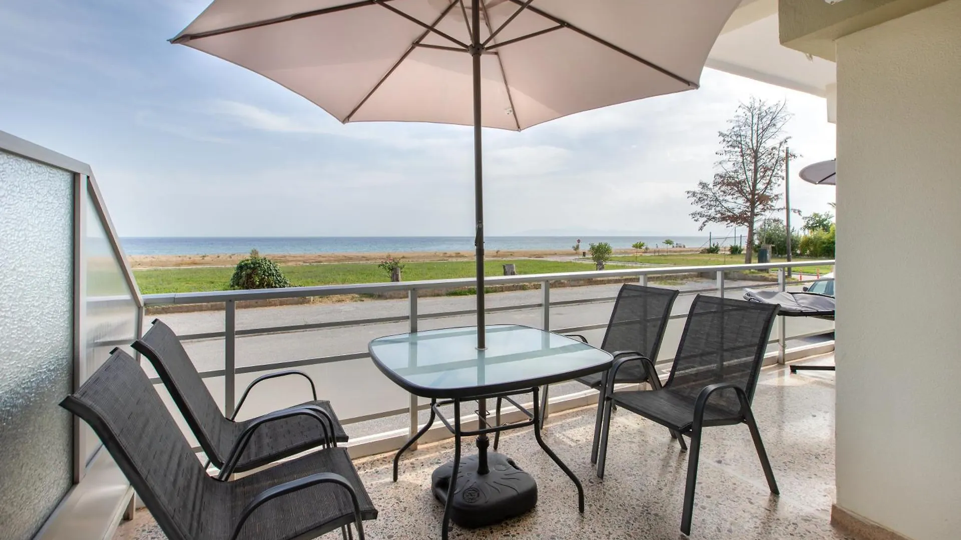 Happy Ellen Seafront Apartments By Travel Pro Services - Nea Plagia Halkidiki Flogita