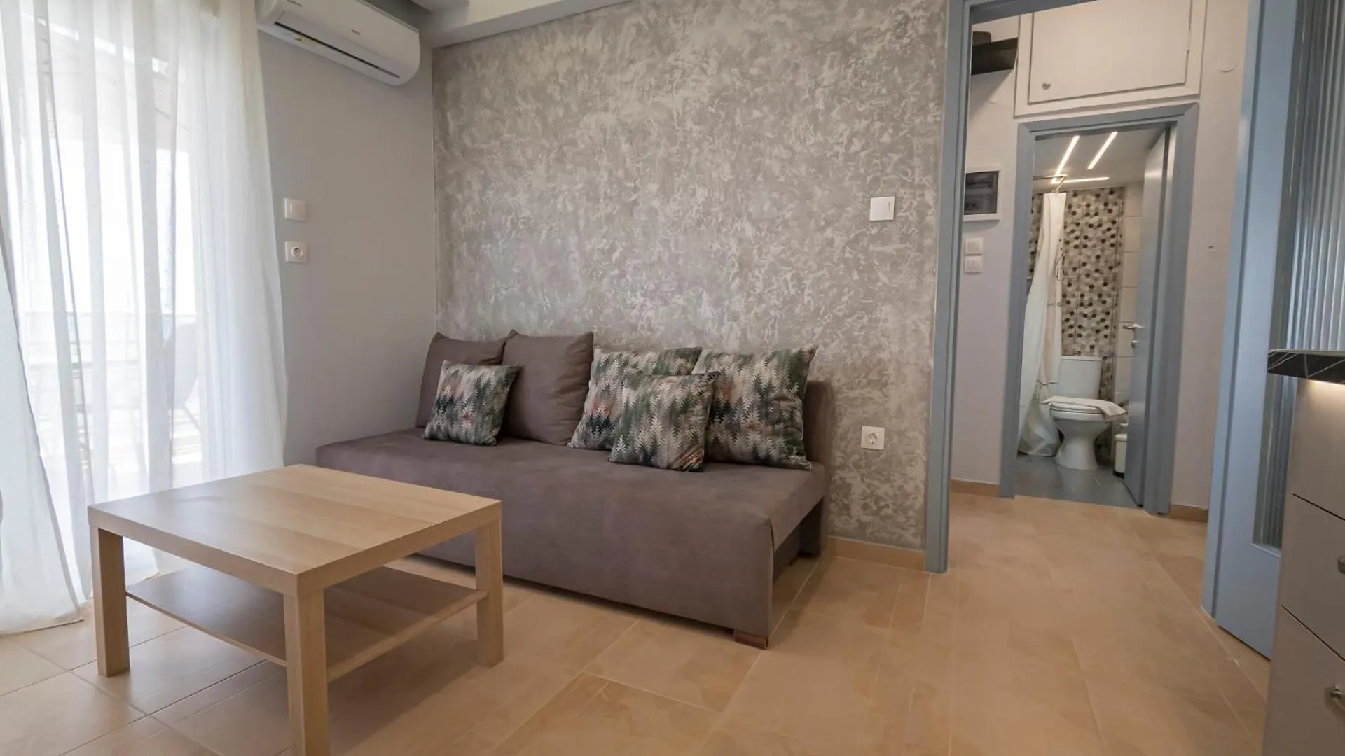 Happy Ellen Seafront Apartments By Travel Pro Services - Nea Plagia Halkidiki Flogita 0*,  Grecia