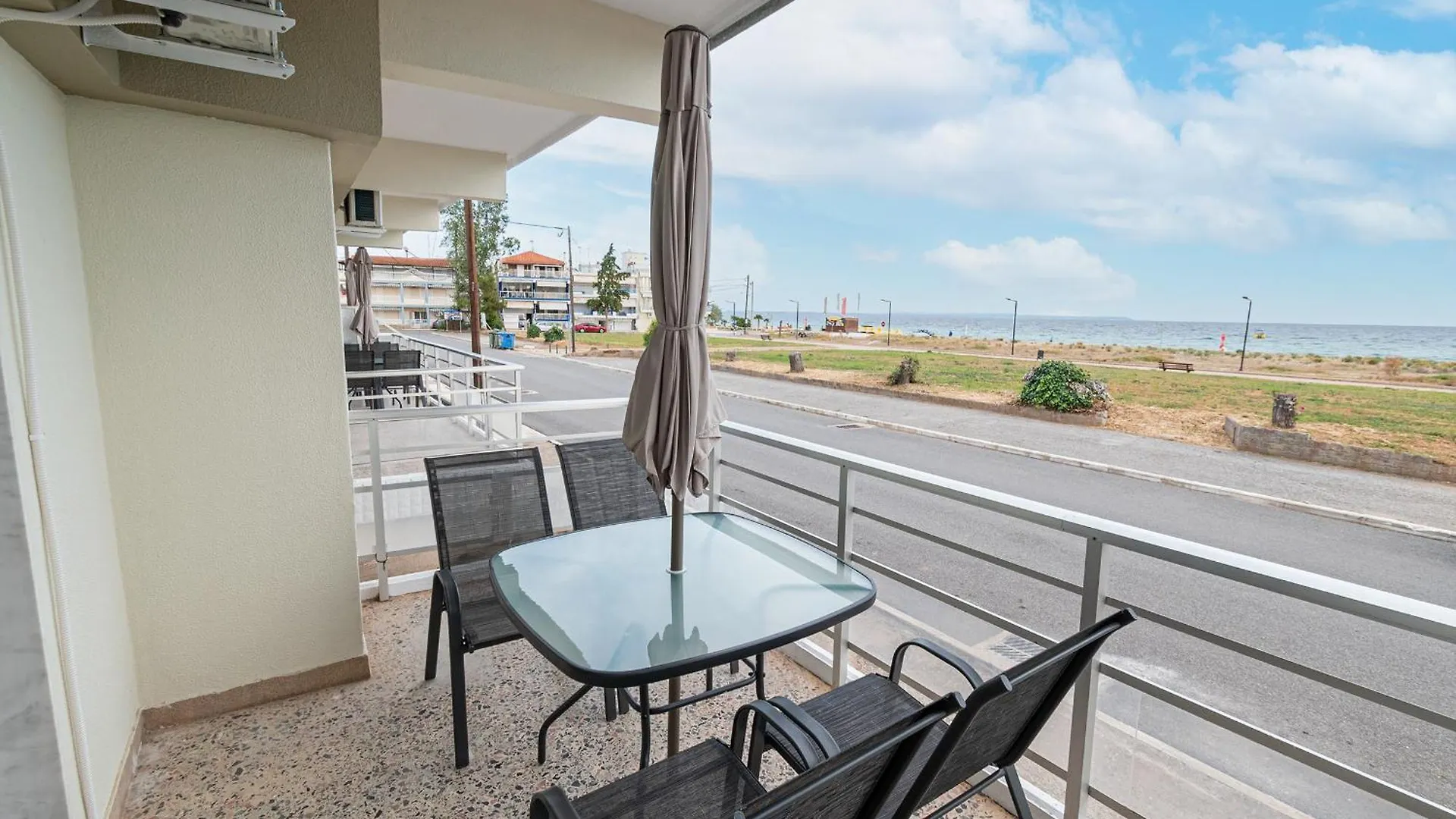 Happy Ellen Seafront Apartments By Travel Pro Services - Nea Plagia Halkidiki Flogita Grecia