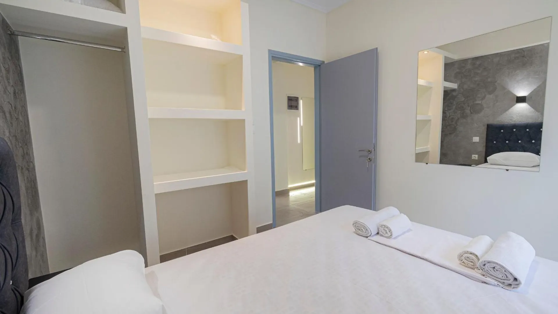 Happy Ellen Seafront Apartments By Travel Pro Services - Nea Plagia Halkidiki Flogita