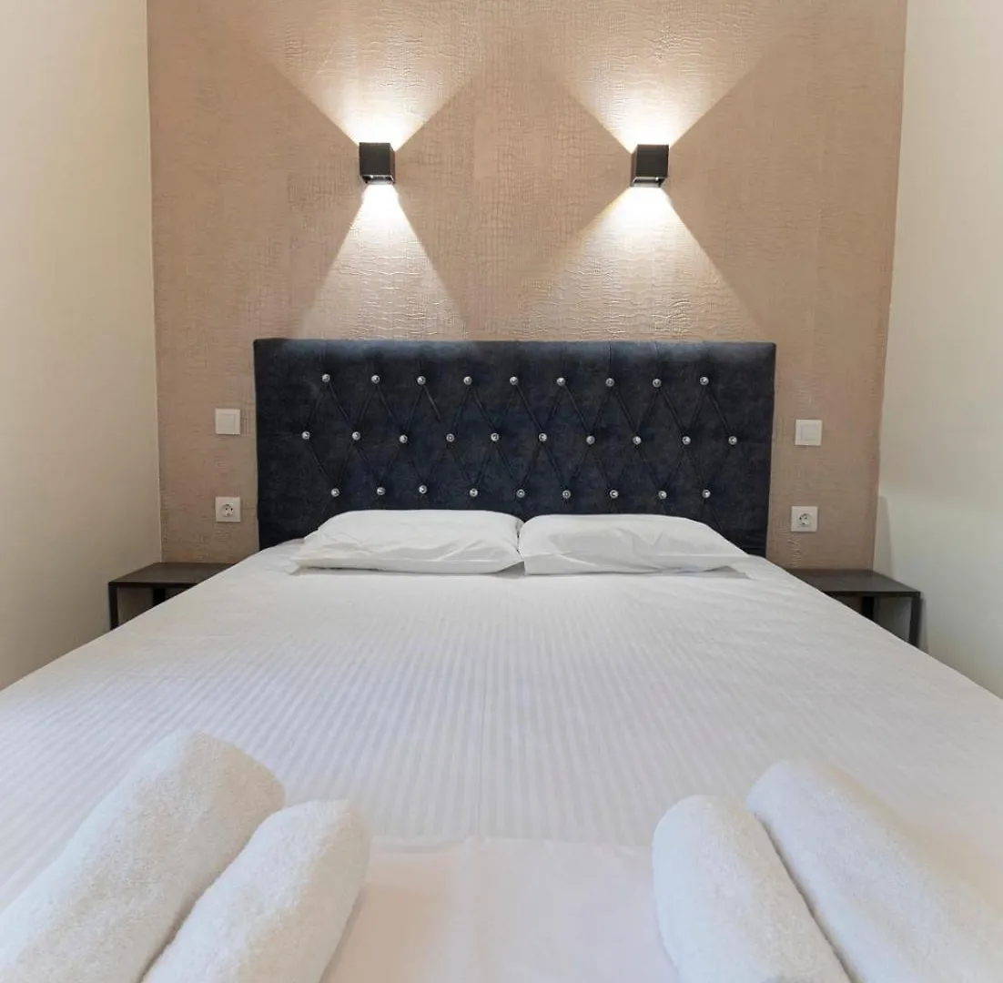 Happy Ellen Seafront Apartments By Travel Pro Services - Nea Plagia Halkidiki Flogita Grecia