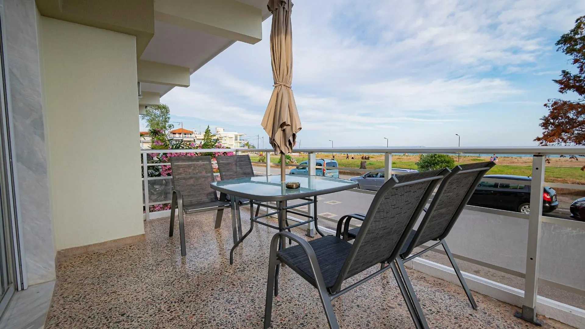 Happy Ellen Seafront Apartments By Travel Pro Services - Nea Plagia Halkidiki Flogita