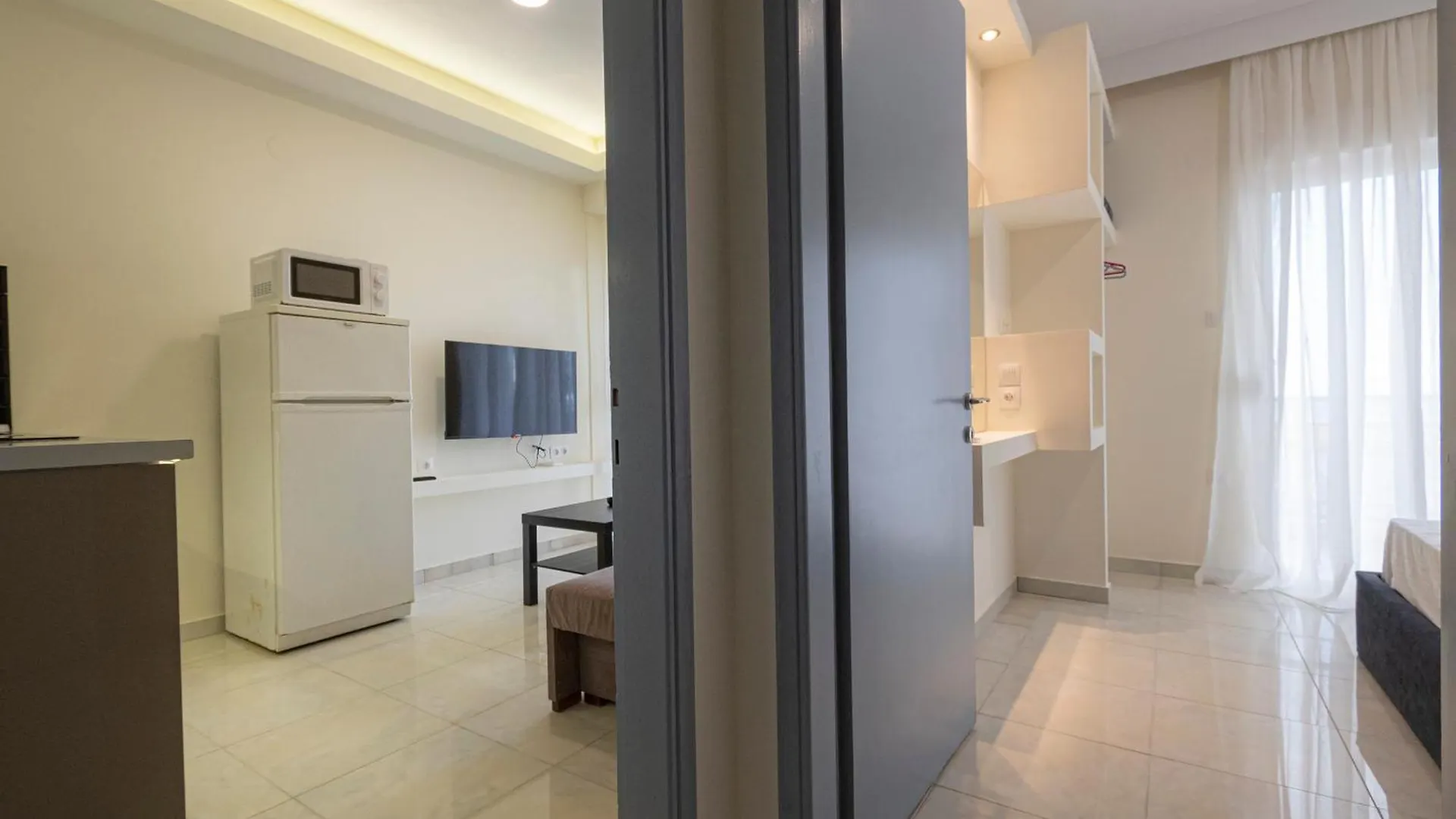 Happy Ellen Seafront Apartments By Travel Pro Services - Nea Plagia Halkidiki Flogita