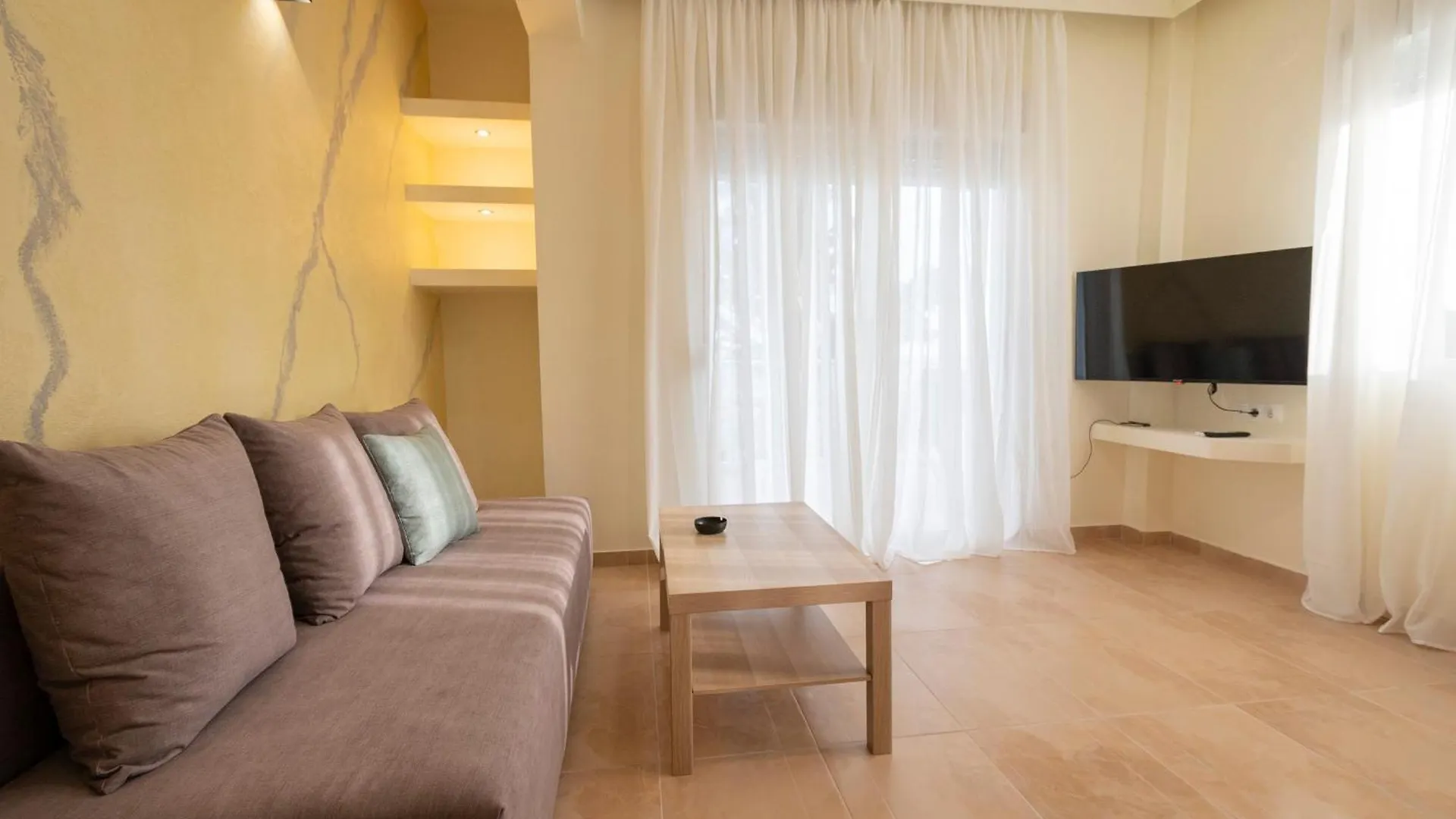 Happy Ellen Seafront Apartments By Travel Pro Services - Nea Plagia Halkidiki Flogita Grecia